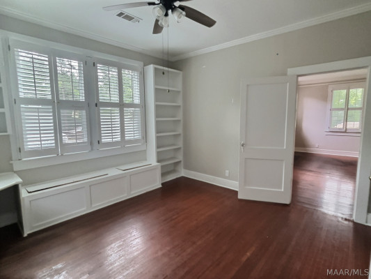 806 Company Street