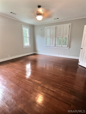 806 Company Street