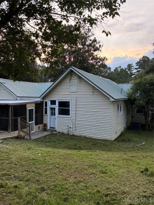 806 Company Street