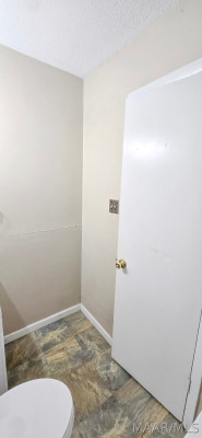 4353 Rainbow Road