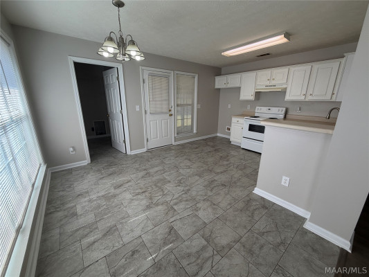 926 Cruz Court