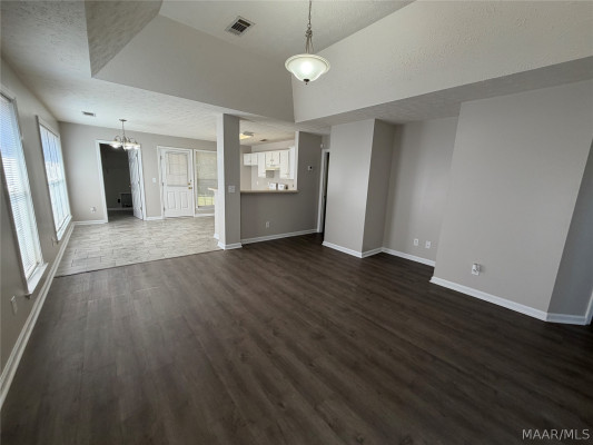 926 Cruz Court