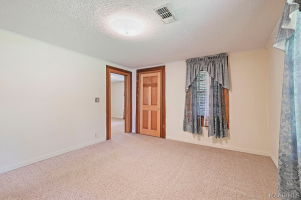 1104 Smith Road