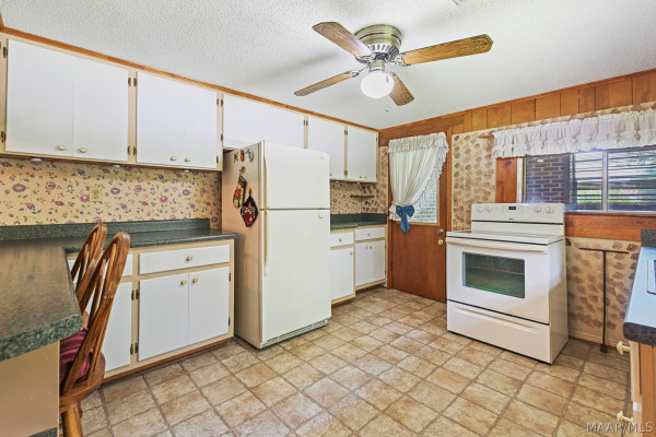 1104 Smith Road