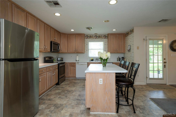 1912 Alderpoint Drive