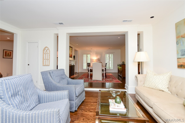 3338 Thomas Avenue