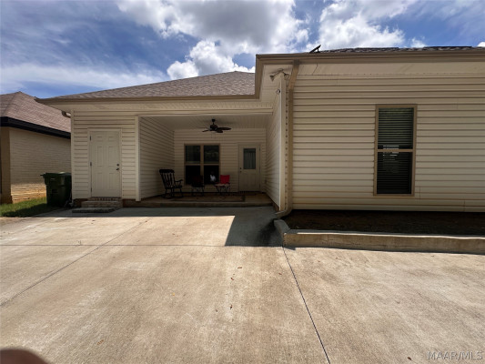 6336 Burbank Crossing Loop