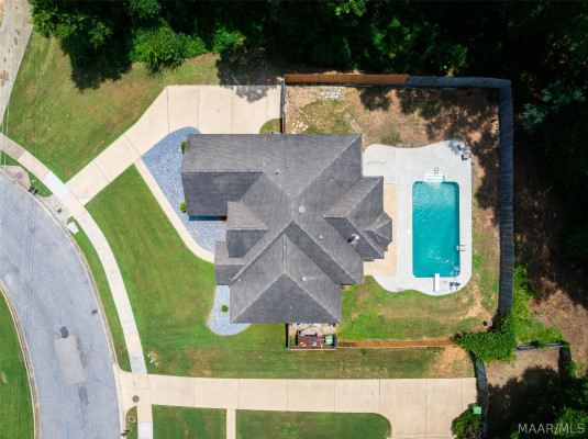 636 Larkin Lane
