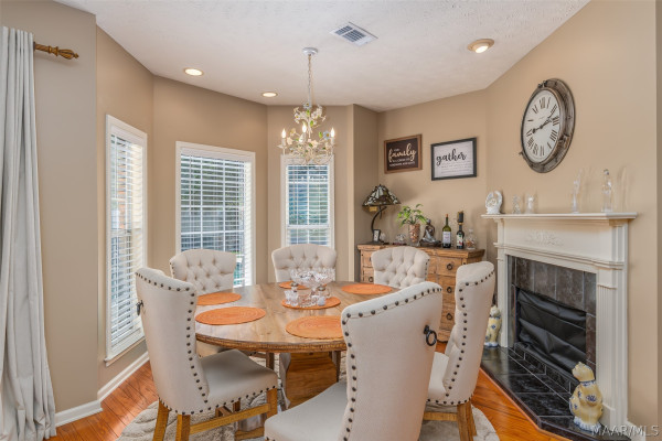 636 Larkin Lane
