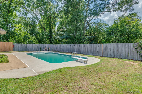 636 Larkin Lane