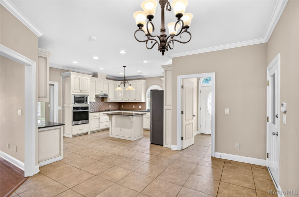 5564 CHARDIN Drive