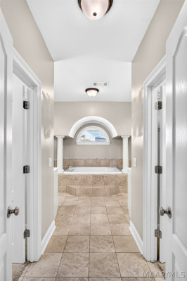 5564 CHARDIN Drive