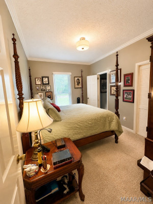 6457 Eastwood Glen Drive