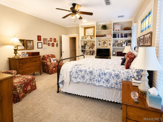 6457 Eastwood Glen Drive