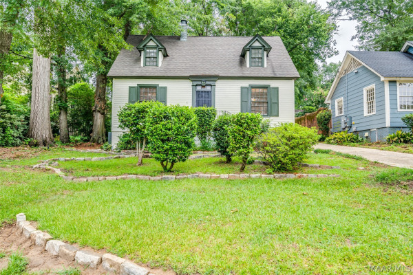 2435 E Cloverdale Park