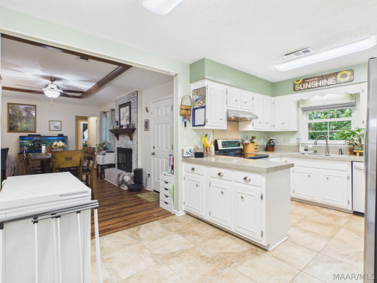 4324 LAREDO Court
