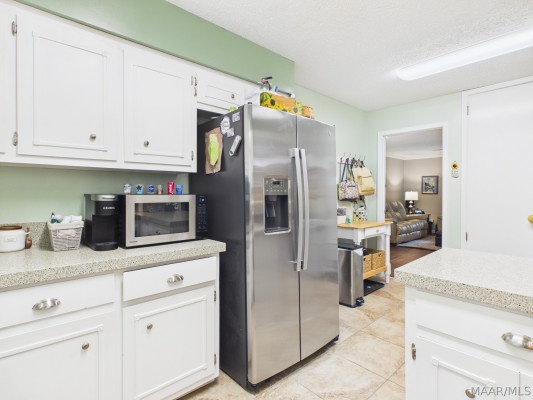 4324 LAREDO Court