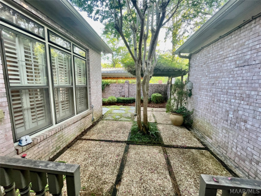 2912 Jamestown Drive