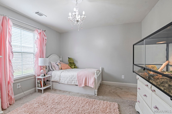 1129 Benjamin Way