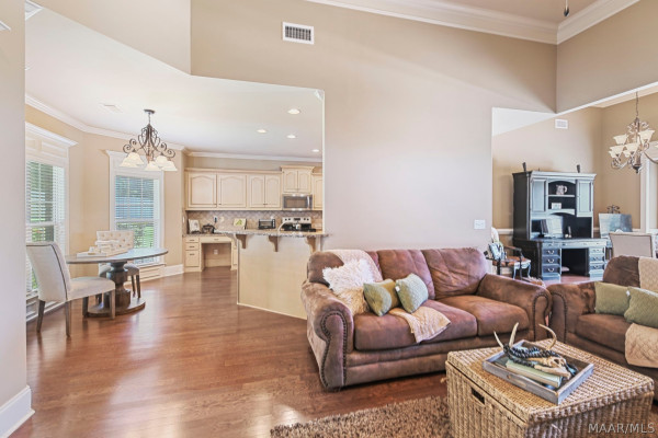 105 Pine Borough Point