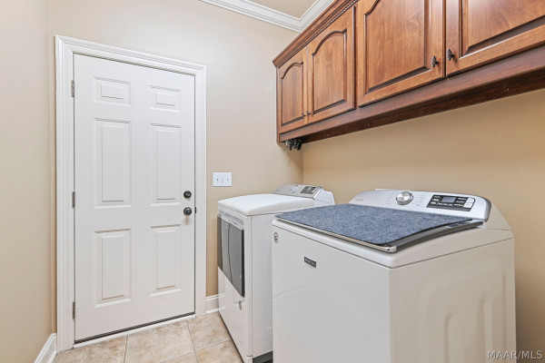 105 Pine Borough Point