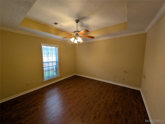 6244 BURBANK CROSSING Loop