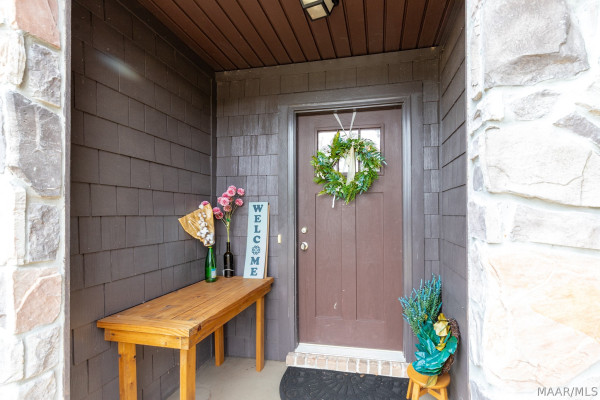 8421 Ryan Ridge Loop