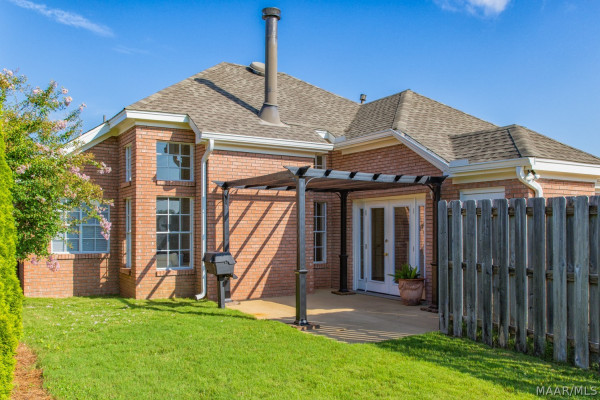 2615 Queens Hollow Court