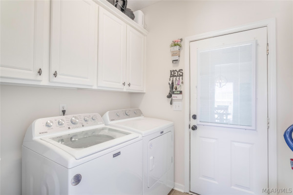 2009 VONICA ROSE Street