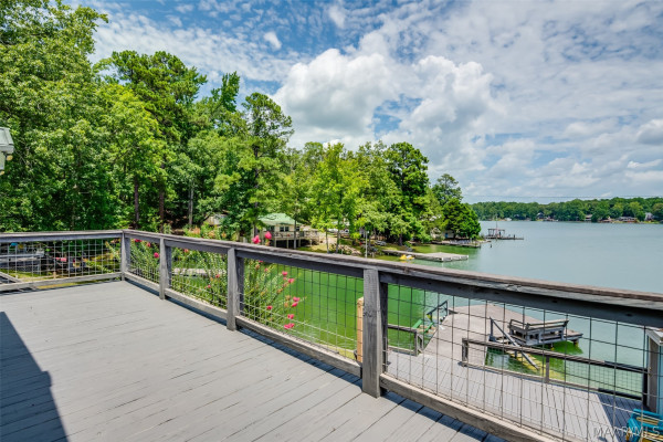 290 Holley Circle