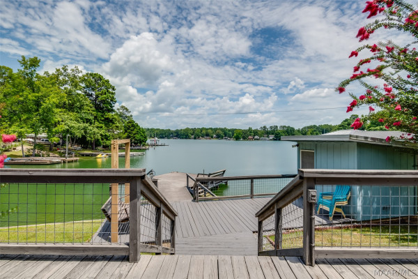 290 Holley Circle