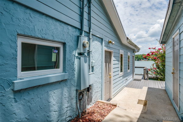 290 Holley Circle