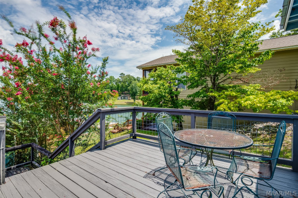 290 Holley Circle