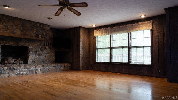 4388 County road 5 Road