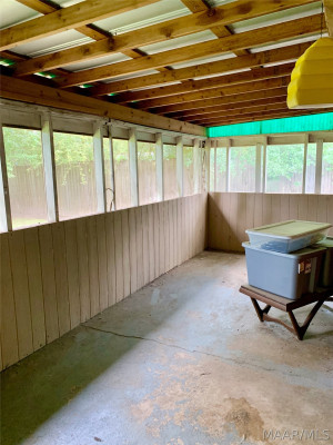 3235 WILLOW LANE Drive