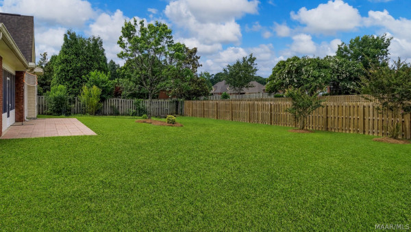 8407 ROCKBRIDGE Circle