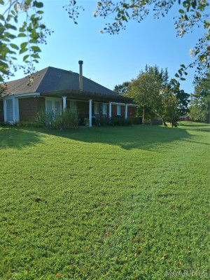 6800 Sandfield Drive