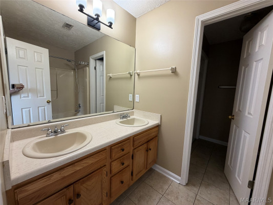 3816 CARRIAGE OAKS Drive