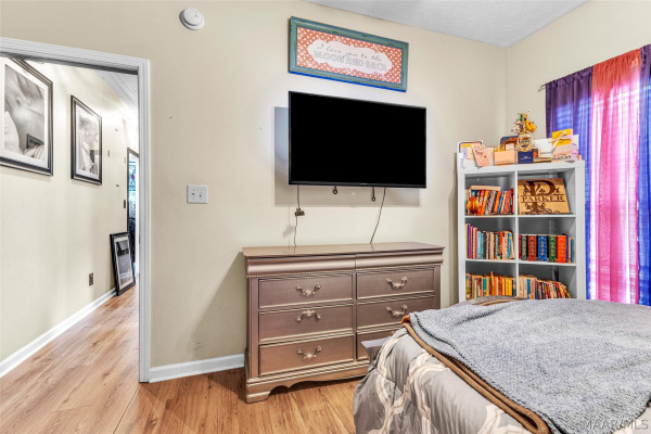 275 RIDGEVIEW Drive