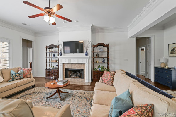 9748 Lochfield Drive