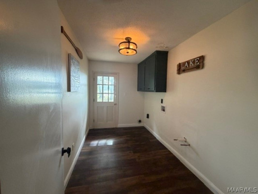 221 Lakeshore Drive