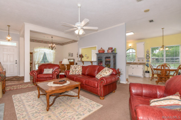304 RIVER OAKS Drive