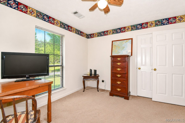 304 RIVER OAKS Drive