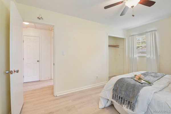 126 OAKLAND Drive