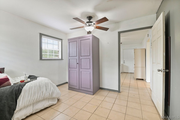 126 OAKLAND Drive