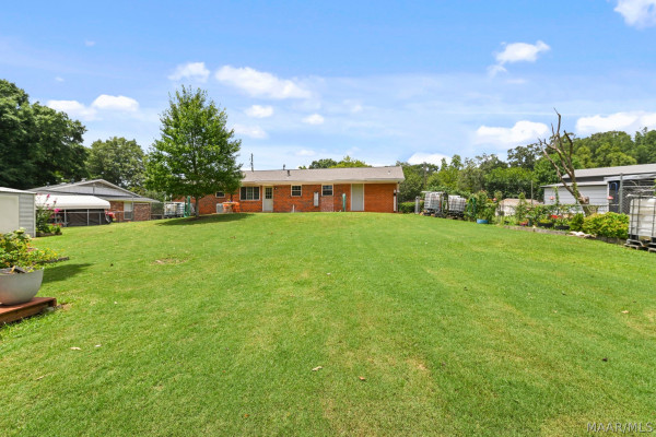 126 OAKLAND Drive
