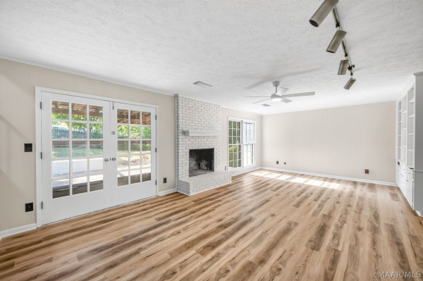 340 Spenseth Drive