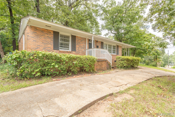 3302 Cottonwood Drive