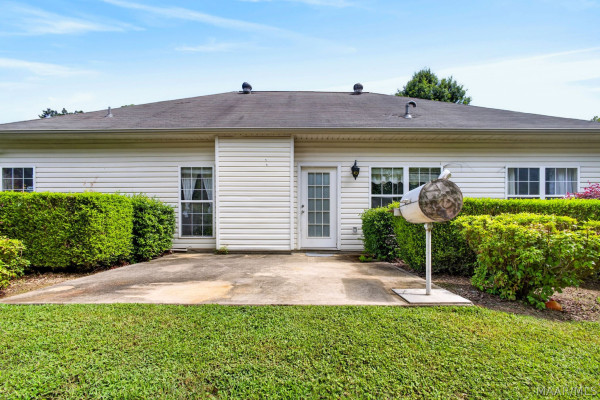 221 County Road 164 .
