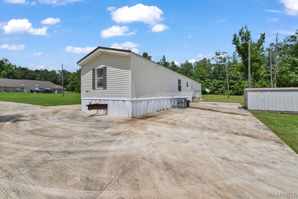 694 County Road 33 .